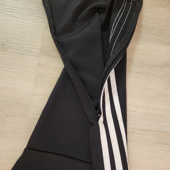 Adidas Original Jogger Pants. - Picture 7 of 7